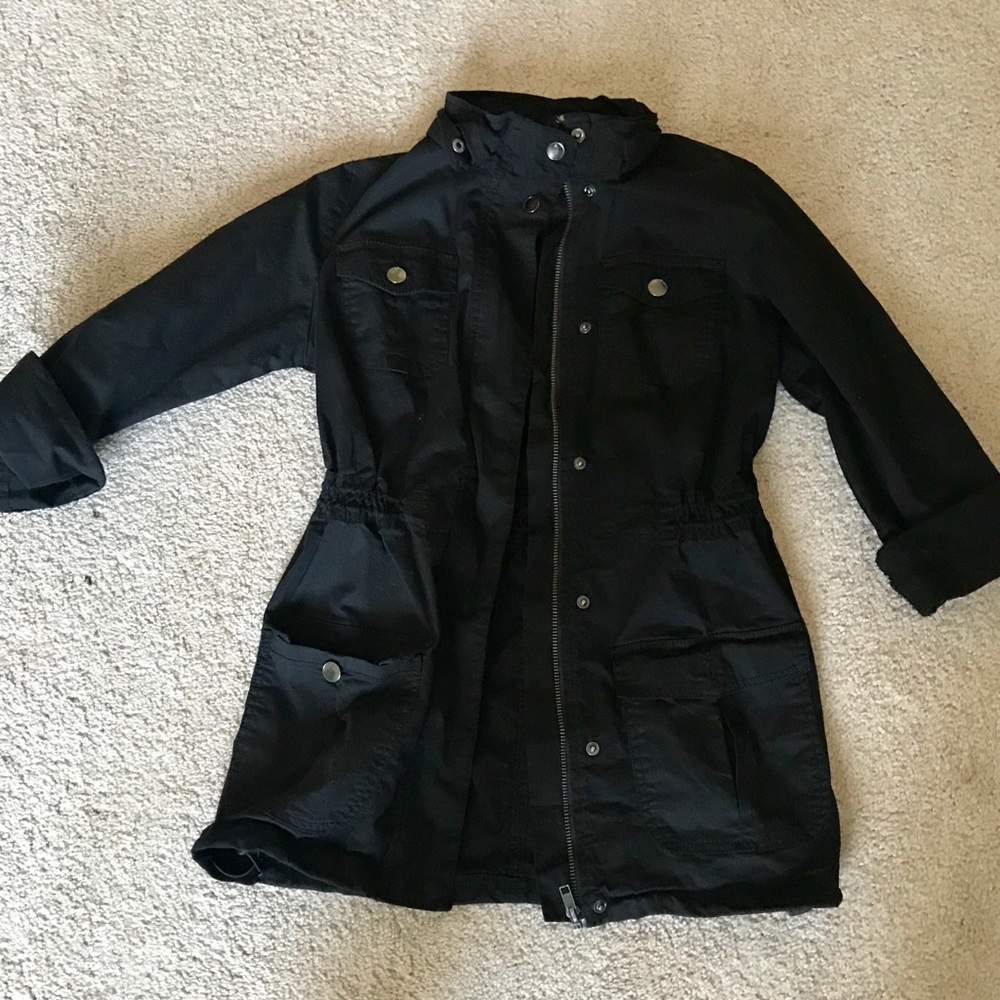 Black trench coat 🧥
